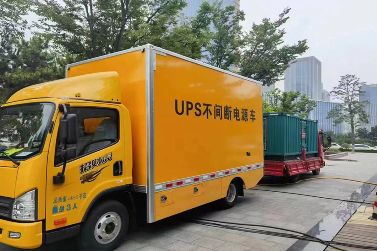龙岩发电机租赁施工现场